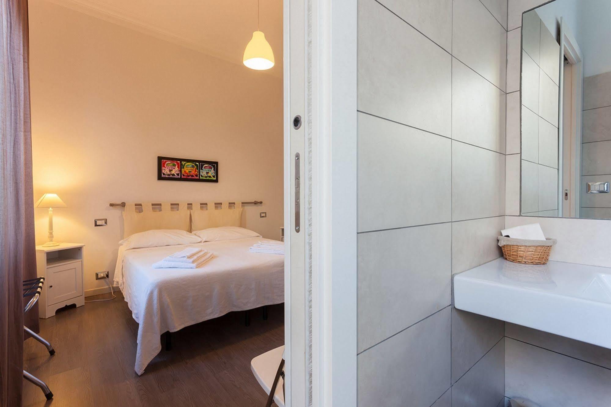 B&B Ai 2 Papi Rome Exterior photo